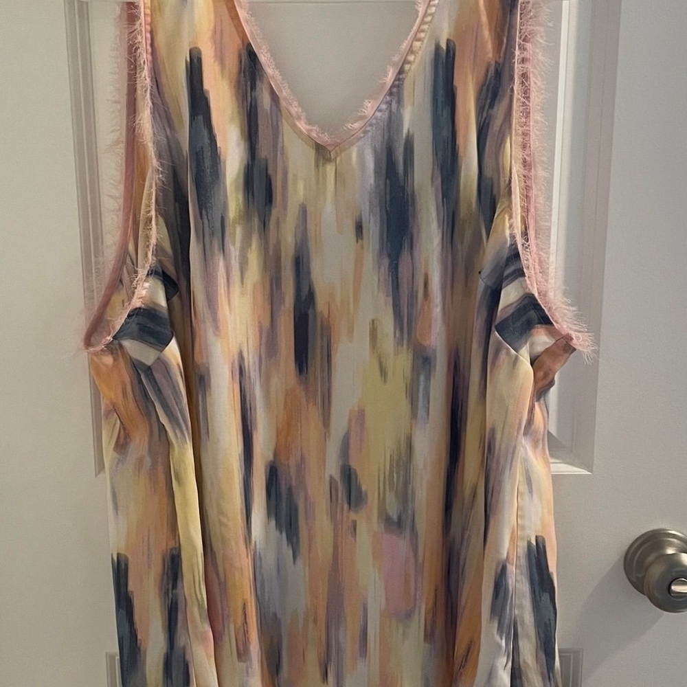Torrid 3 Artsy Brushstroke Fringe Tank Top Camisole